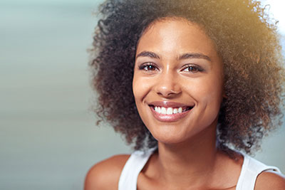 Repair teeth with Composite Bonding